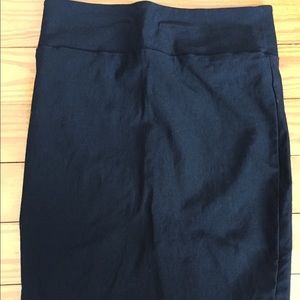 Stretch pencil skirt